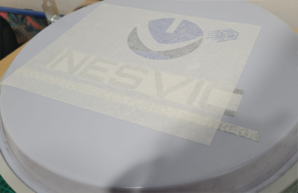INESVIC - INSTALACION DE VINIL - NAGUAL CREATIVO (1)