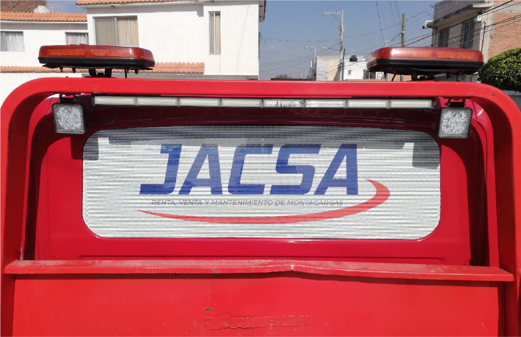 JACSA - INSTALACION DE VINIL - NAGUAL CREATIVO (1)